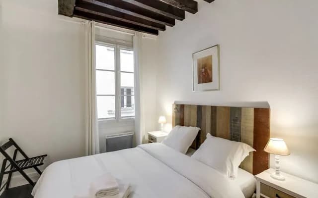 Louvre - Saint Honore Area Apartment - photo 3