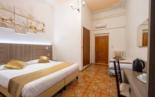 Astrid Hotel - photo 4