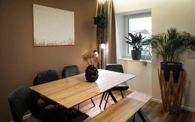 Urban Jungle Apartments - photo 4