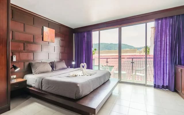 EBS Hostel Phuket, Kata Beach - photo 2