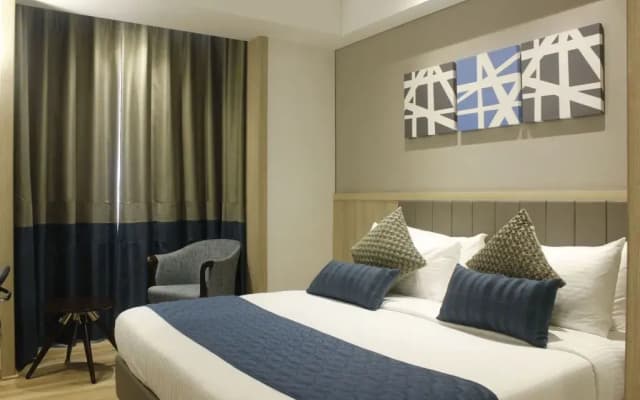 Hotel Swati Deluxe - photo 5
