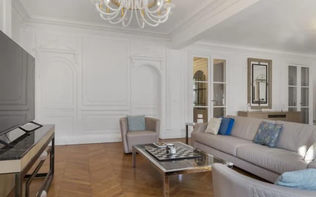 Luxury 5 Bed Residence - Opposite Arc de Triomphe - photo 2