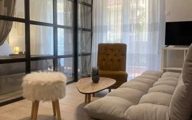 Lovely Apartment- At017 - photo 2