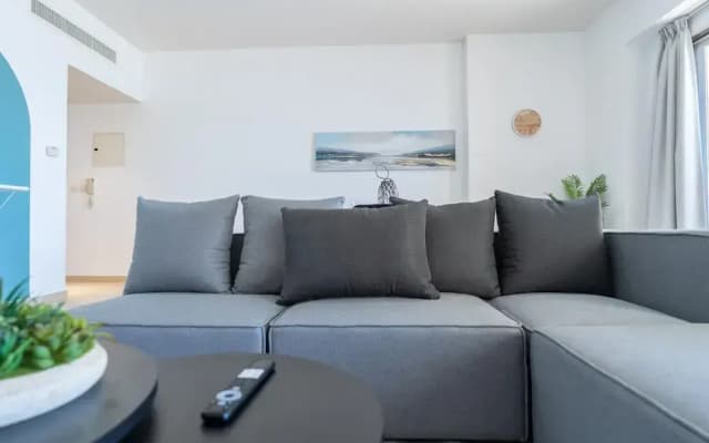 Stunning 1BR Apt City View JBR Beach by Belvilla - photo 3
