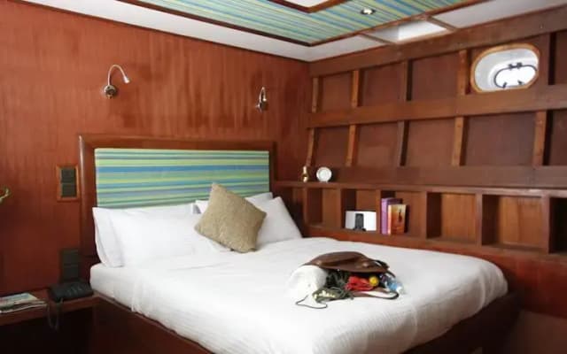Theia Liveaboard - photo 2
