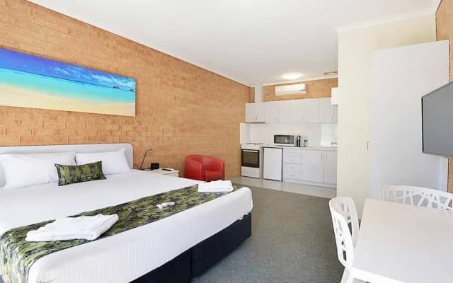 Cranbourne Motor Inn - photo 4