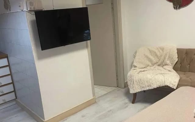 Athens Cozy Nest - Prime Central Location - photo 3
