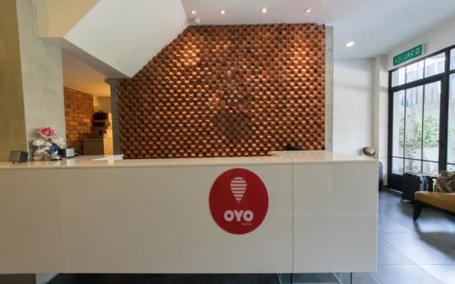 OYO 136 Ceria Hotel - photo 2