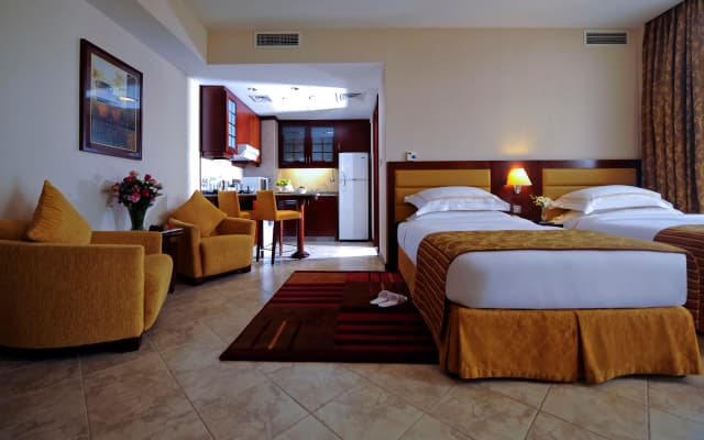 Vision Hotel Apartments Deluxe - photo 3