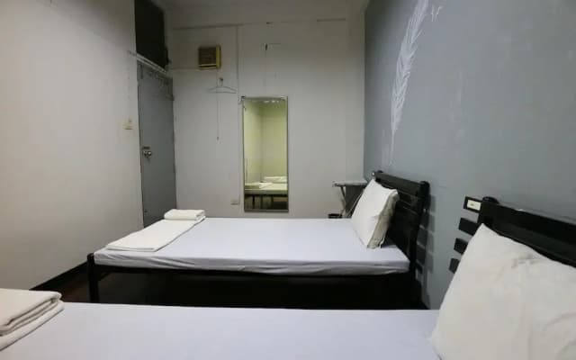 M House Hostel - photo 4