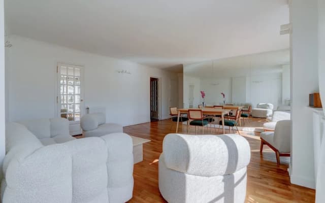 Passy Glow 2BR Home in the 16th Arrondissement - photo 4