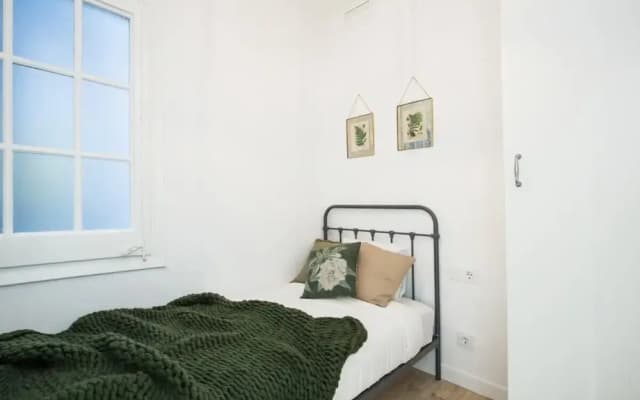 Luxurious Decor 4bdr Apt in Central, Eixample - photo 5