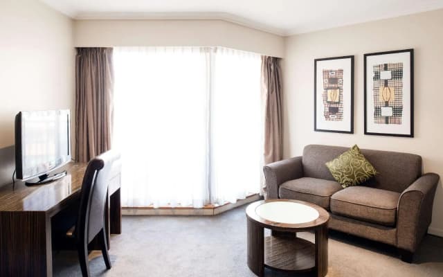 Seasons Darling Harbour Sydney Apartments - photo 4
