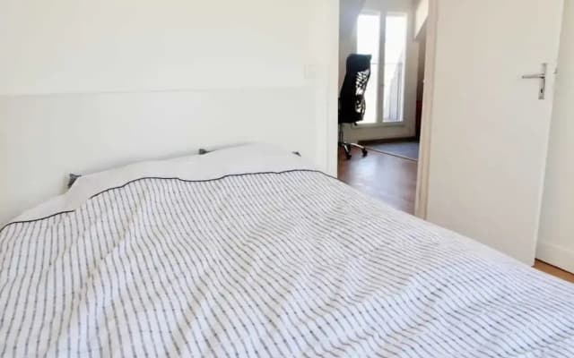 Very Nice Apartment Between Pigalle And Montmartre - photo 2
