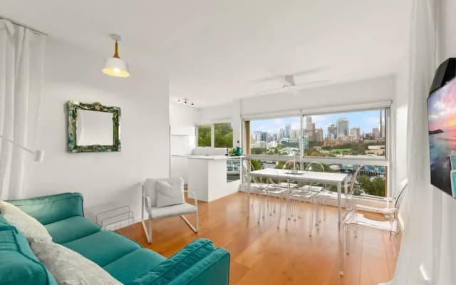 Cosy 1-bed With Swimming Pool Facing Opera House - photo 4
