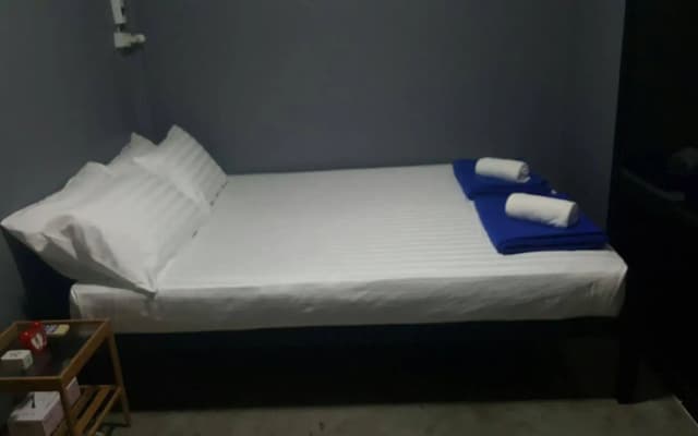 Din Space Bangkok - photo 5