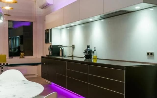 Amstel Corner Hotel - photo 2
