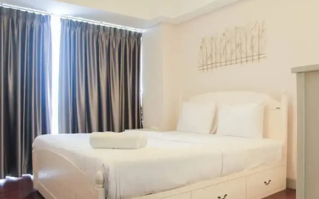 Comfortable 2BR Apartment at H Residence - photo 4