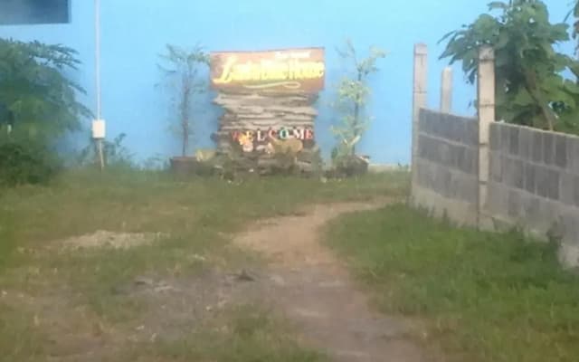 Lanta Blue House - photo 2