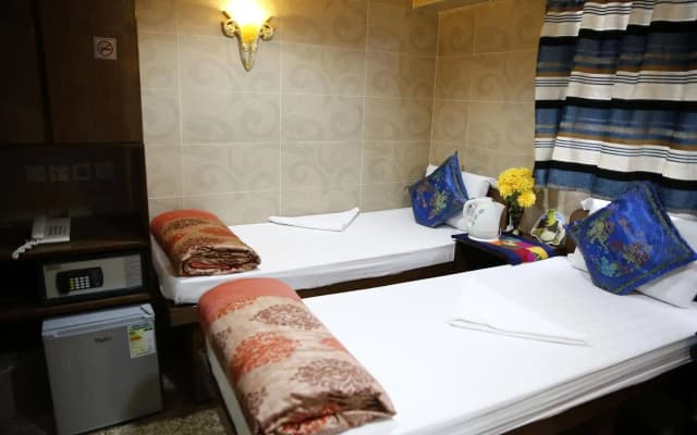 Sandhu guest house - photo 5