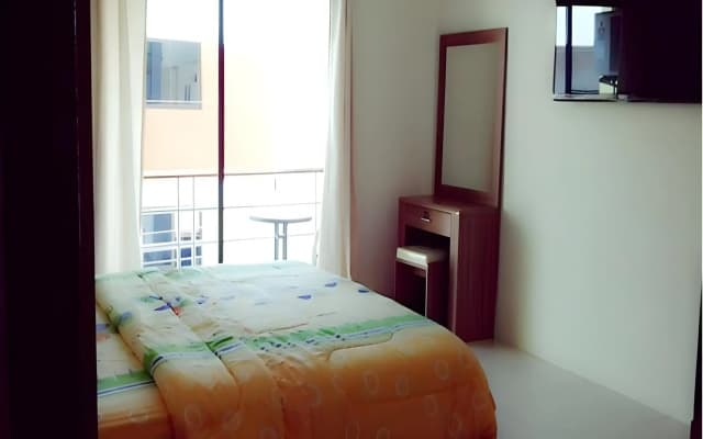 I-Rovers Sports Bar & Guesthouse - photo 2