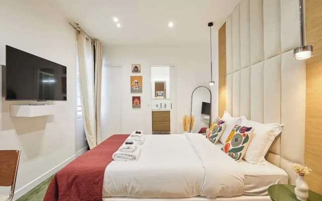 Luxury Suite in the Center of Paris - photo 2