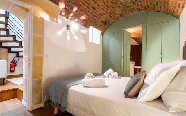 Bright Triplex - 4br/10p - Moulin Rouge - photo 4