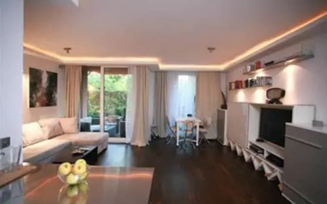 Vienna Center Designer Apartment - photo 4