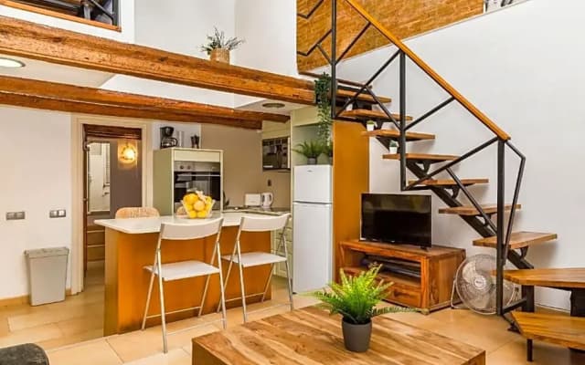 FridaysFlats, Dreamy Duplex - Stylish Beach Loft - photo 3