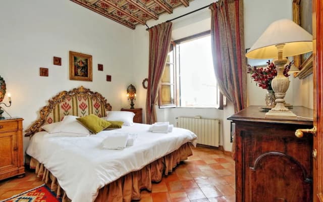 Treasurerome Colosseum Terrace 2BR - photo 2
