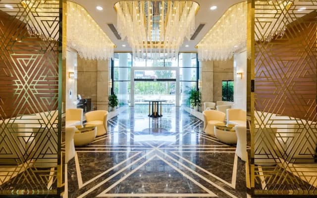 Five Star Westlake - photo 2
