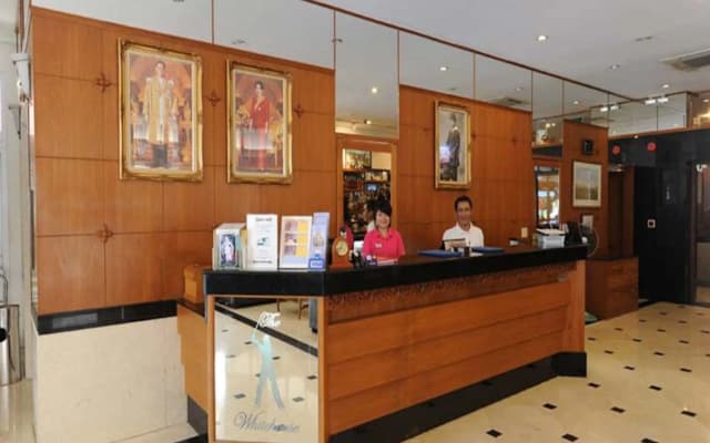 Whitehouse Condotel - photo 2