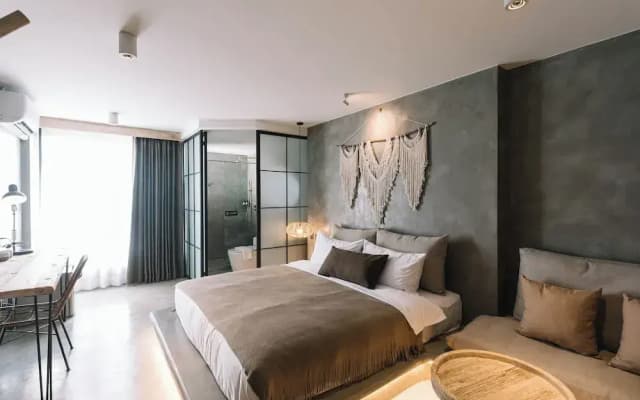 Glory Wabi Sabi Hotel - photo 2