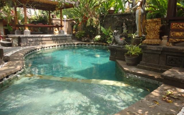 Monkey Forest Bungalow - photo 3
