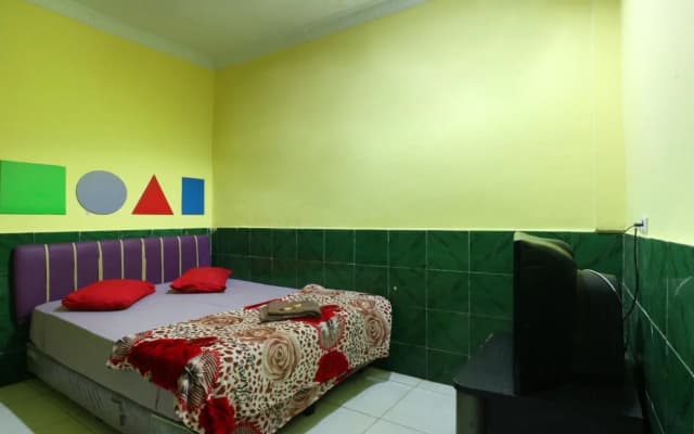 Hotel Ellysta - photo 3