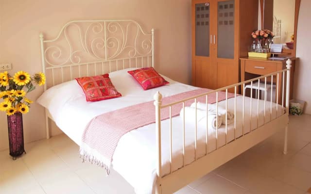 Thanapa Mansion - Hostel - photo 5