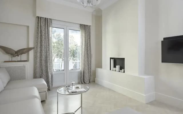 Kolonaki Square Apartment - photo 4