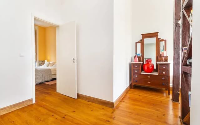 Downtown Duplex by Homing - photo 3