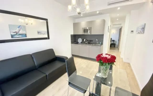 Jean Medecin - Modern And Brand New 1br Flat - photo 2