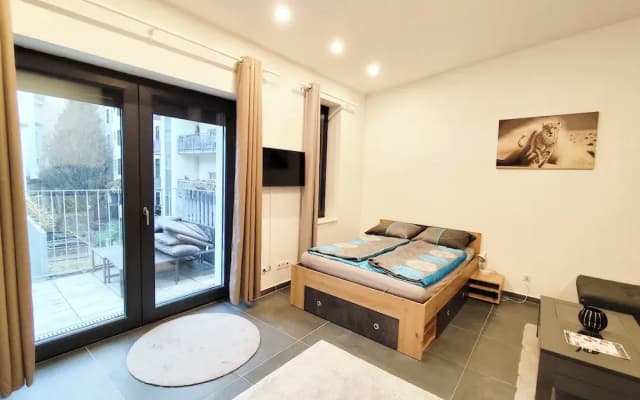 Cozy Apartment with Free Parking - photo 2