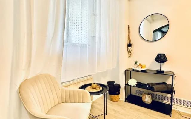 Comfortable 2BR Apt for 7 Guests - photo 2
