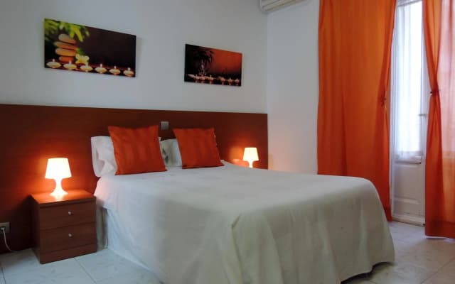Hostal Cervantes - photo 3