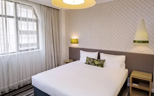 Metro Hotel on Pitt - photo 3