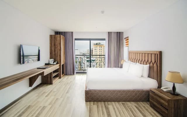 Sea Light Hotel Da Nang - photo 3