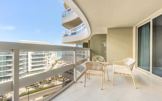 Silkhaus 1BR Maid Saadiyat Beach Access - photo 2