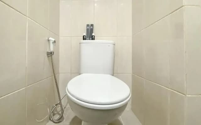 Cozy And Simply Studio Room At Osaka Riverview Pik 2 Apartment - photo 5