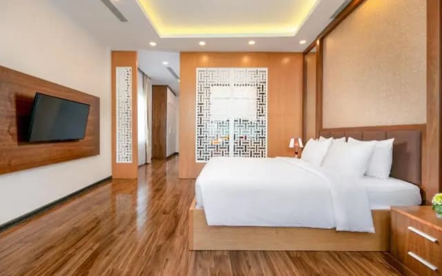 Nesta Serviced Apartment Ly Thuong Kiet - photo 2