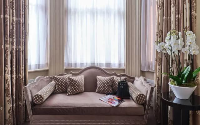 Sloane Club Hotel - photo 3