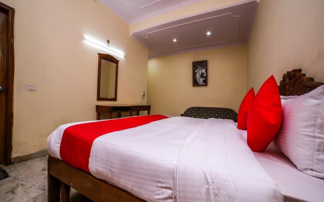 Royal Residency Hotel - photo 3