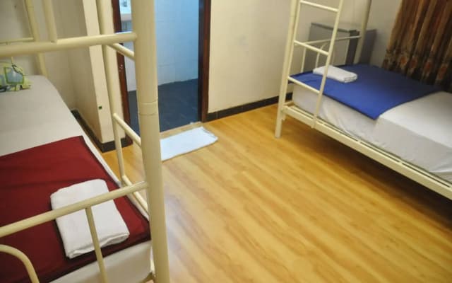 SG Central Hostel - photo 2